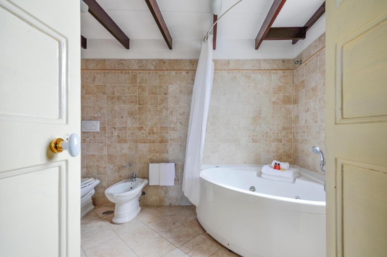 Castriota 19 - Jacuzzi Apartment Sit Lecce Zewnętrze zdjęcie