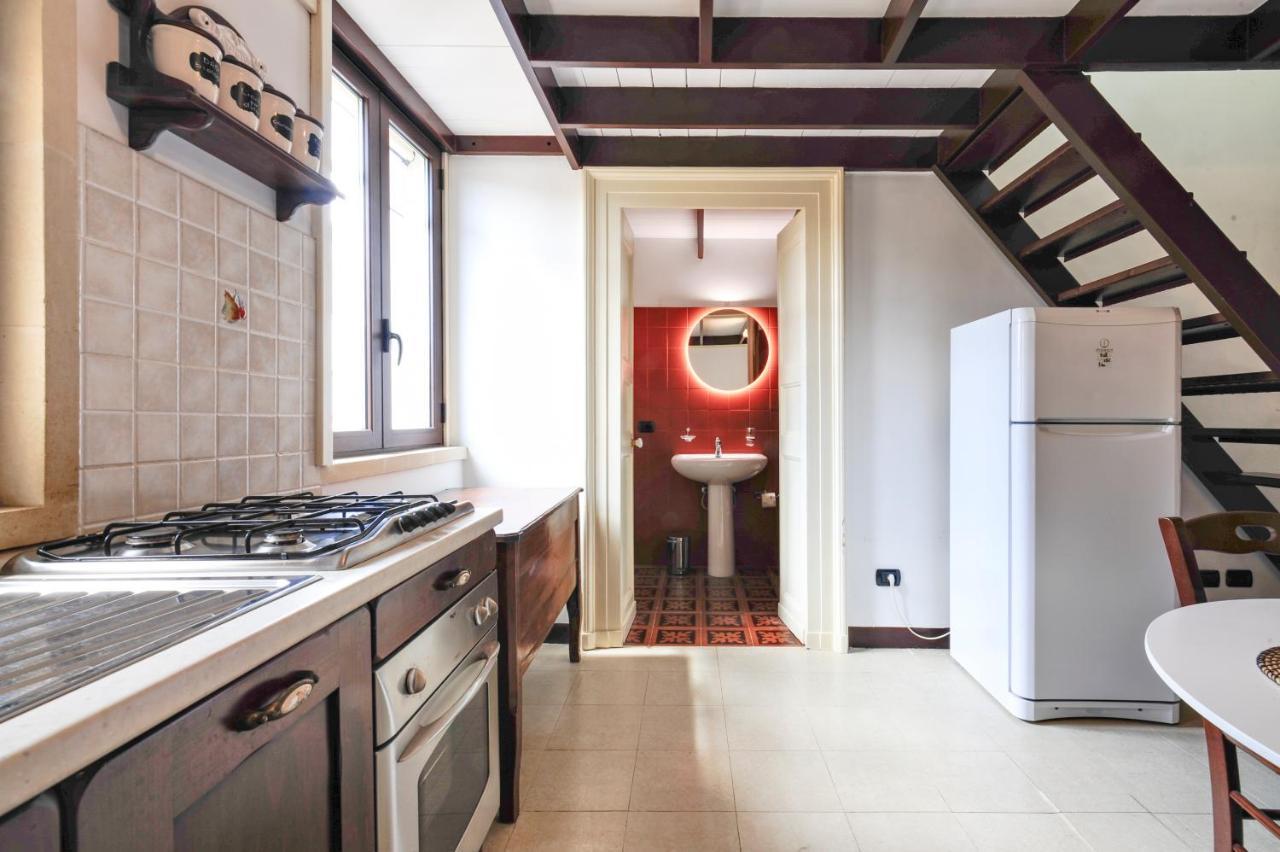 Castriota 19 - Jacuzzi Apartment Sit Lecce Zewnętrze zdjęcie