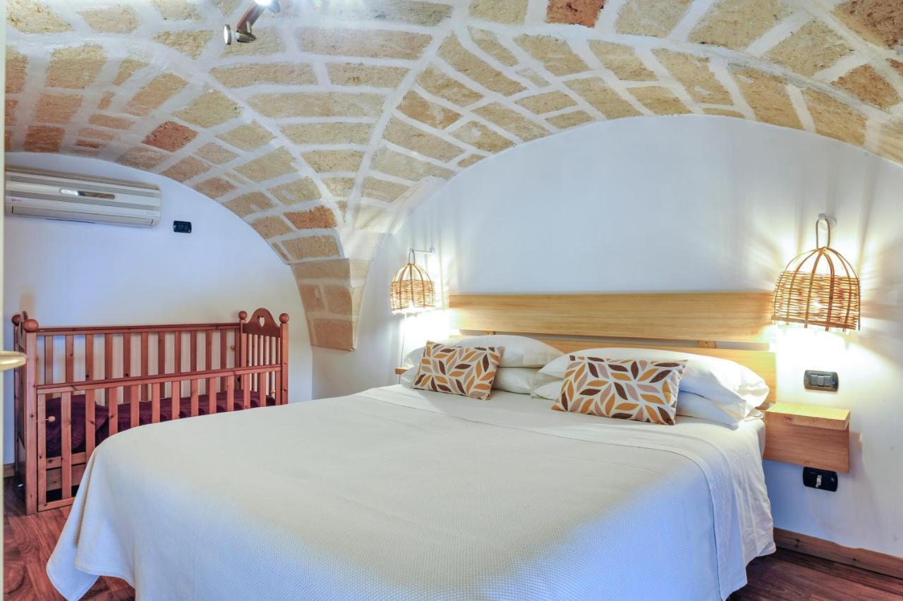 Castriota 19 - Jacuzzi Apartment Sit Lecce Zewnętrze zdjęcie